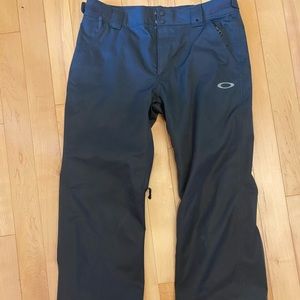 Men’s Oakley Snow Pants for ski/snowboard, etc size large - like new